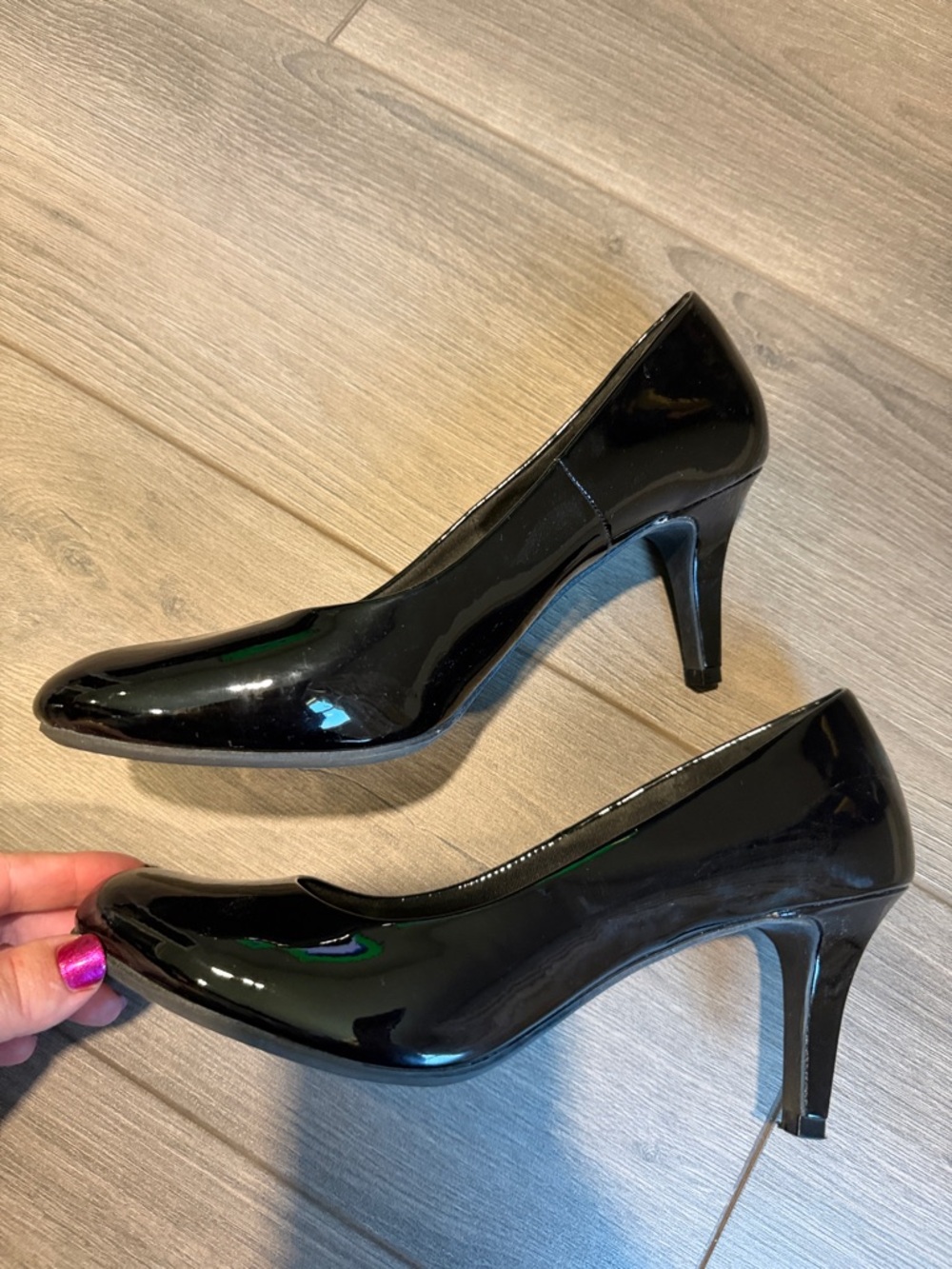 comfort plus by Predictions Black Patent Round Toe Flats - Classic Slip-On - Picture 5 of 5